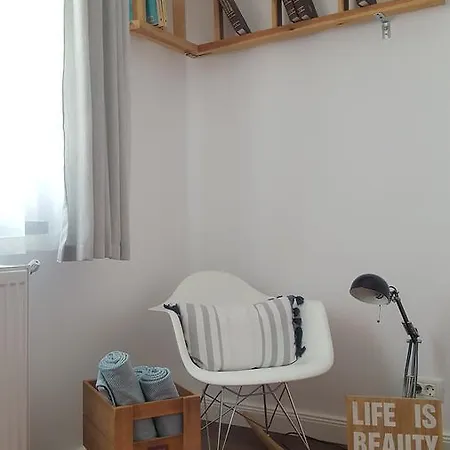 Jaza Mamaia بيت ضيافة Năvodari